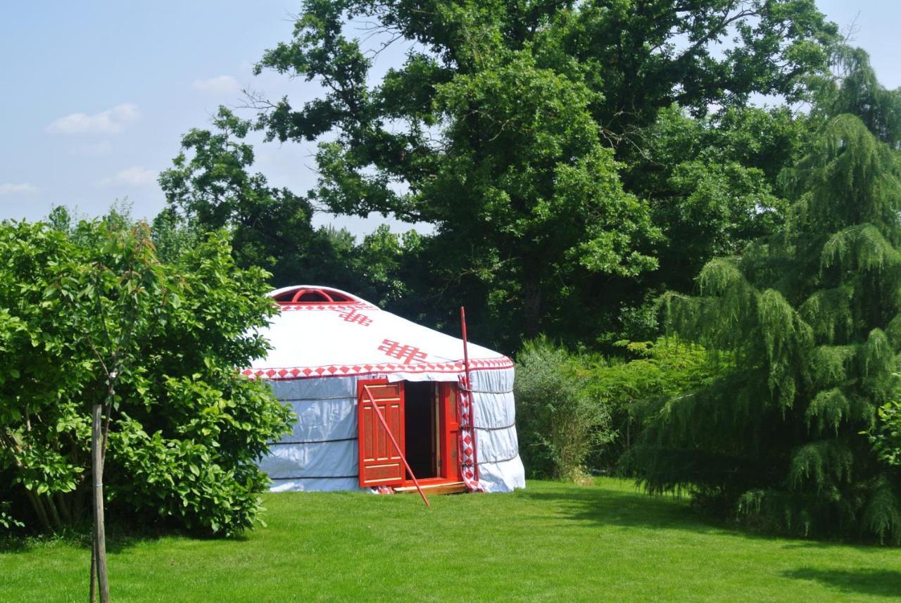 Yourtes Du Bocage Bazoges-en-Pareds Exterior foto